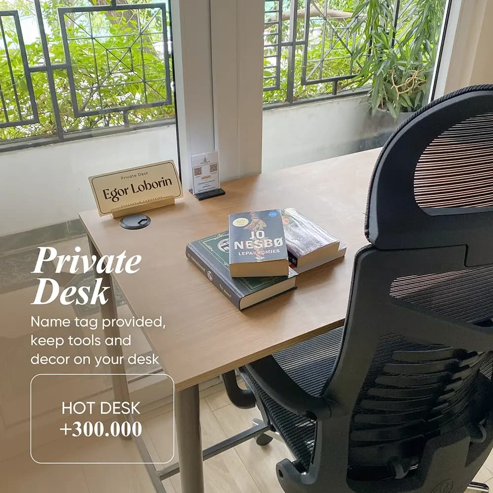 Private Desk